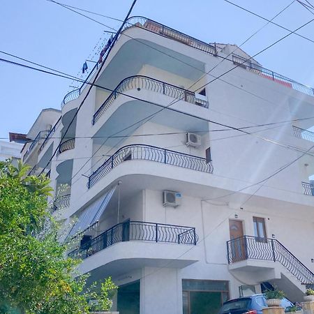 Апартаменты Mikel'S House Саранда Экстерьер фото